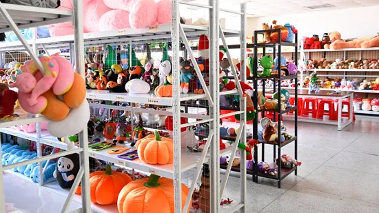 Benutzerdefinierte Pin Display Ita Tasche einfaches Design schwarze Umhängetasche